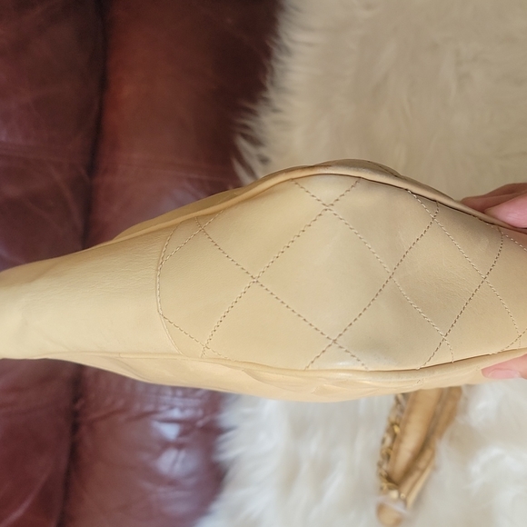 CHANEL Vintage - Picture 8 of 17